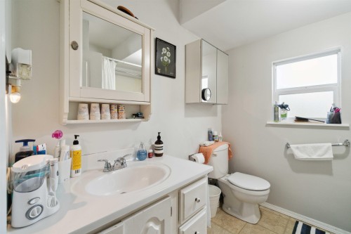 1649 Grant Street, Vancouver, BC 