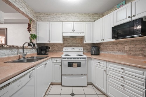 2-1383 Brunette Avenue, Coquitlam, BC 