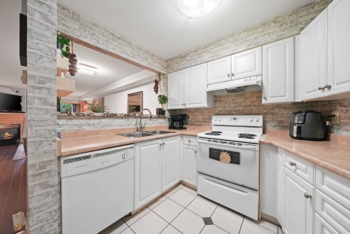 2-1383 Brunette Avenue, Coquitlam, BC 