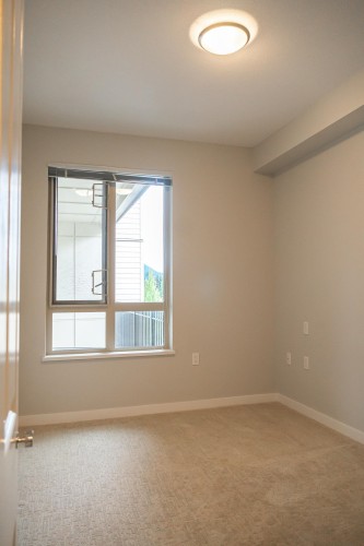 501-2670 Library Lane, North Vancouver, BC 