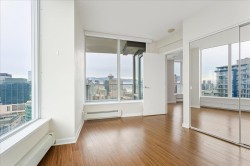 3802-188 Keefer Street  Vancouver, BC V6A 0E3
