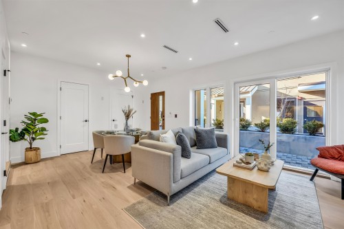 1010 52Nd Avenue W, Vancouver, BC 