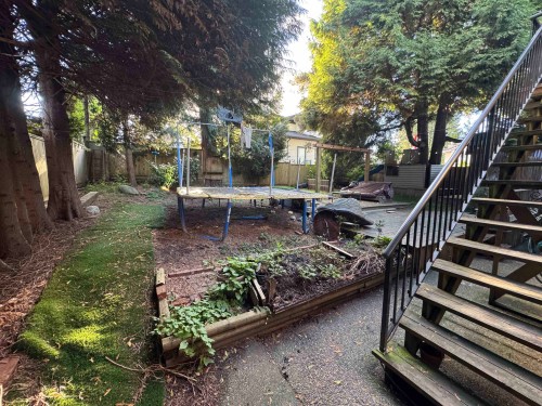 6693 Canada Way, Burnaby, BC 