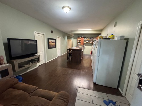 6693 Canada Way, Burnaby, BC 