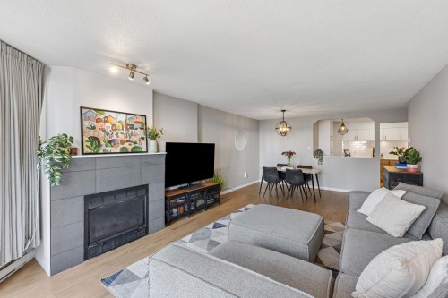 1102-1245 Quayside Drive  New Westminster, BC V3M 6J6