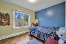 458 9Th Street E, North Vancouver, BC 