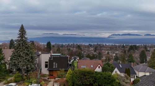 3558 15Th Avenue W, Vancouver, BC 