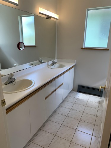 4227 14Th Avenue W, Vancouver, BC 