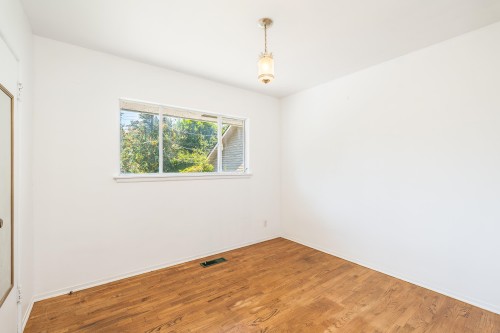 951 Canyon Boulevard, North Vancouver, BC 