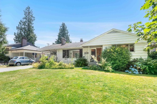 951 Canyon Boulevard, North Vancouver, BC 