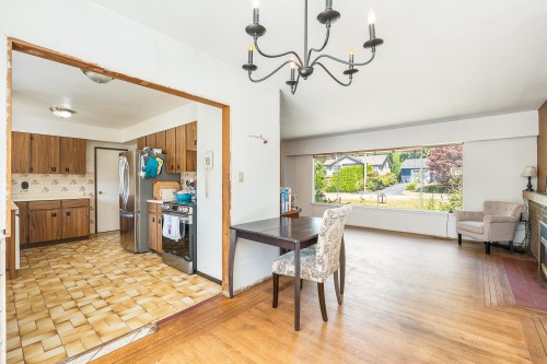 951 Canyon Boulevard, North Vancouver, BC 