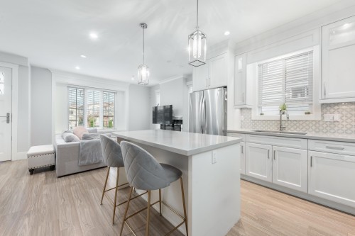 2496 Brock Street, Vancouver, BC 