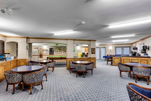 343-3098 Guildford Way, Coquitlam, BC 