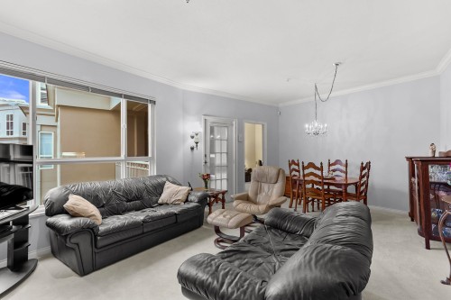 343-3098 Guildford Way, Coquitlam, BC 