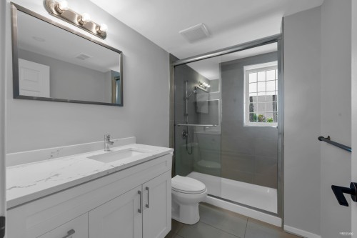 2602 Ottawa Avenue, West Vancouver, BC 