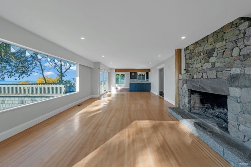 2602 Ottawa Avenue, West Vancouver, BC 