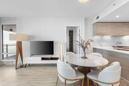 3405-2085 Skyline Court  Burnaby, BC V5C 0M6