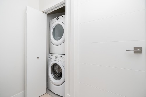 5518 Oak Street, Vancouver, BC 