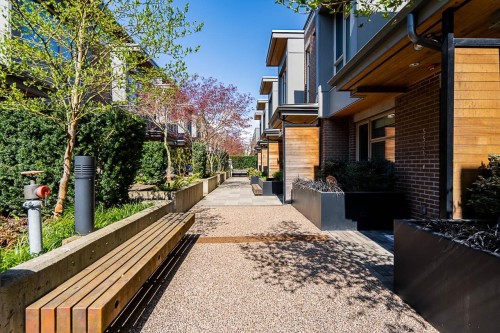 5518 Oak Street, Vancouver, BC 