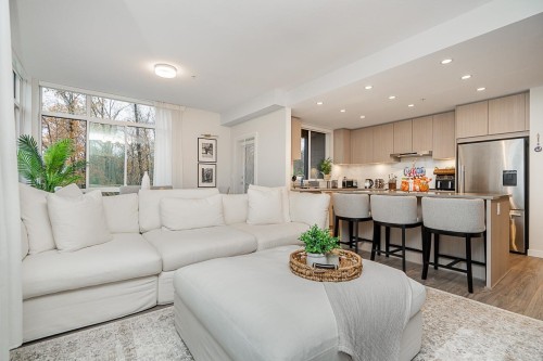401-6438 Byrnepark Drive, Burnaby, BC 