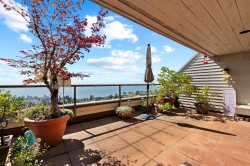 48-2250 Folkestone Way  West Vancouver, BC V7S 2X7