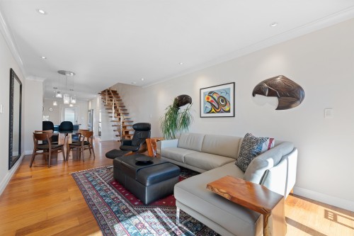 412 2Nd Street E, North Vancouver, BC 