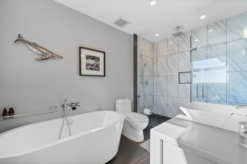 412 2Nd Street E, North Vancouver, BC 