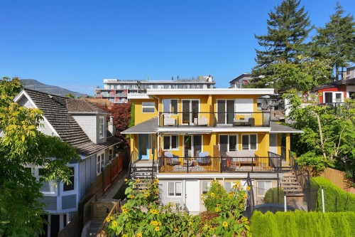 412 2Nd Street E, North Vancouver, BC 