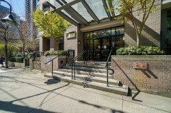 1008-1295 Richards Street  Vancouver, BC V6B 1B7