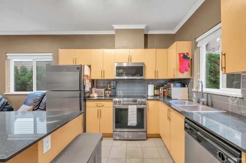 310-1661 Fraser Avenue, Port Coquitlam, BC 