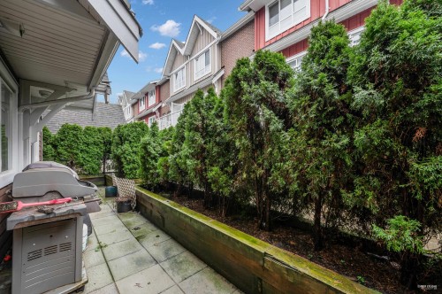 310-1661 Fraser Avenue, Port Coquitlam, BC 