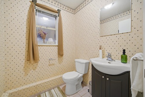 9571 Glenthorne Drive, Richmond, BC 