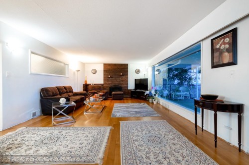 797 Eyremount Drive, West Vancouver, BC 