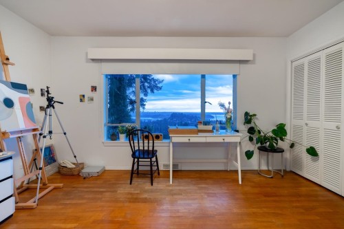 797 Eyremount Drive, West Vancouver, BC 