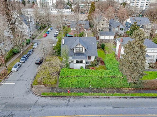 1131 16Th Avenue W, Vancouver, BC 