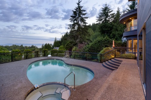 4779 Woodley Drive, West Vancouver, BC 