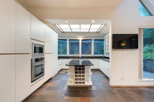 4779 Woodley Drive, West Vancouver, BC 