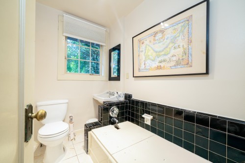 1989 King Edward Avenue W, Vancouver, BC 