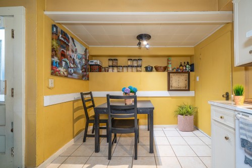 1989 King Edward Avenue W, Vancouver, BC 