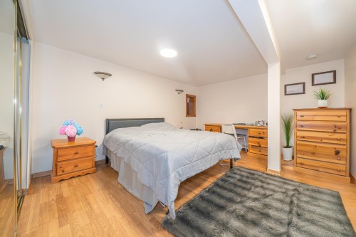 1989 King Edward Avenue W, Vancouver, BC 