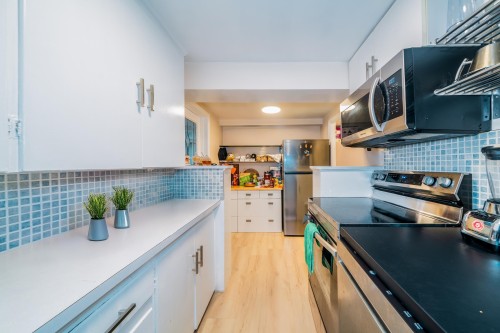 1989 King Edward Avenue W, Vancouver, BC 