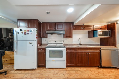 1989 King Edward Avenue W, Vancouver, BC 