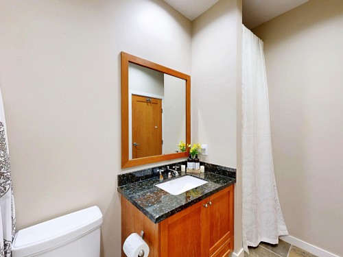 208-250 Salter Street, New Westminster, BC 