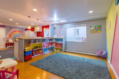 111 Fell Avenue N, Burnaby, BC 