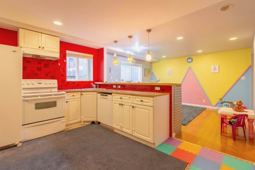 111 Fell Avenue N, Burnaby, BC 