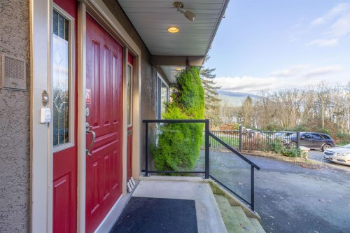 111 Fell Avenue N, Burnaby, BC 