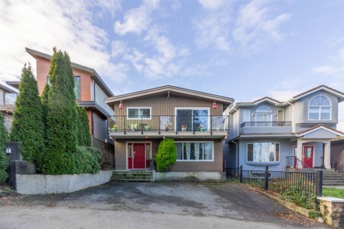 111 Fell Avenue N, Burnaby, BC 