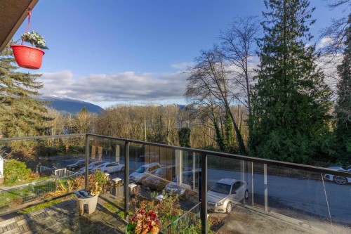 111 Fell Avenue N, Burnaby, BC 