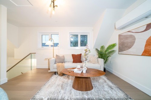 1926 William Street, Vancouver, BC 