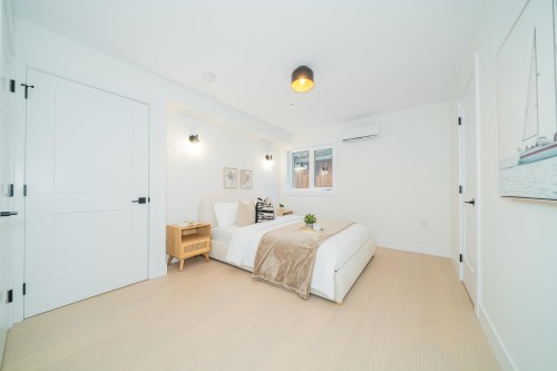 1926 William Street, Vancouver, BC 